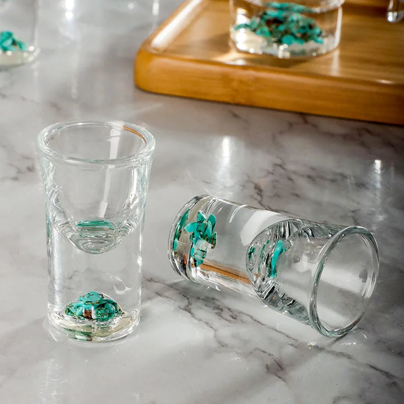 DECANTER + SHOT GLASSES